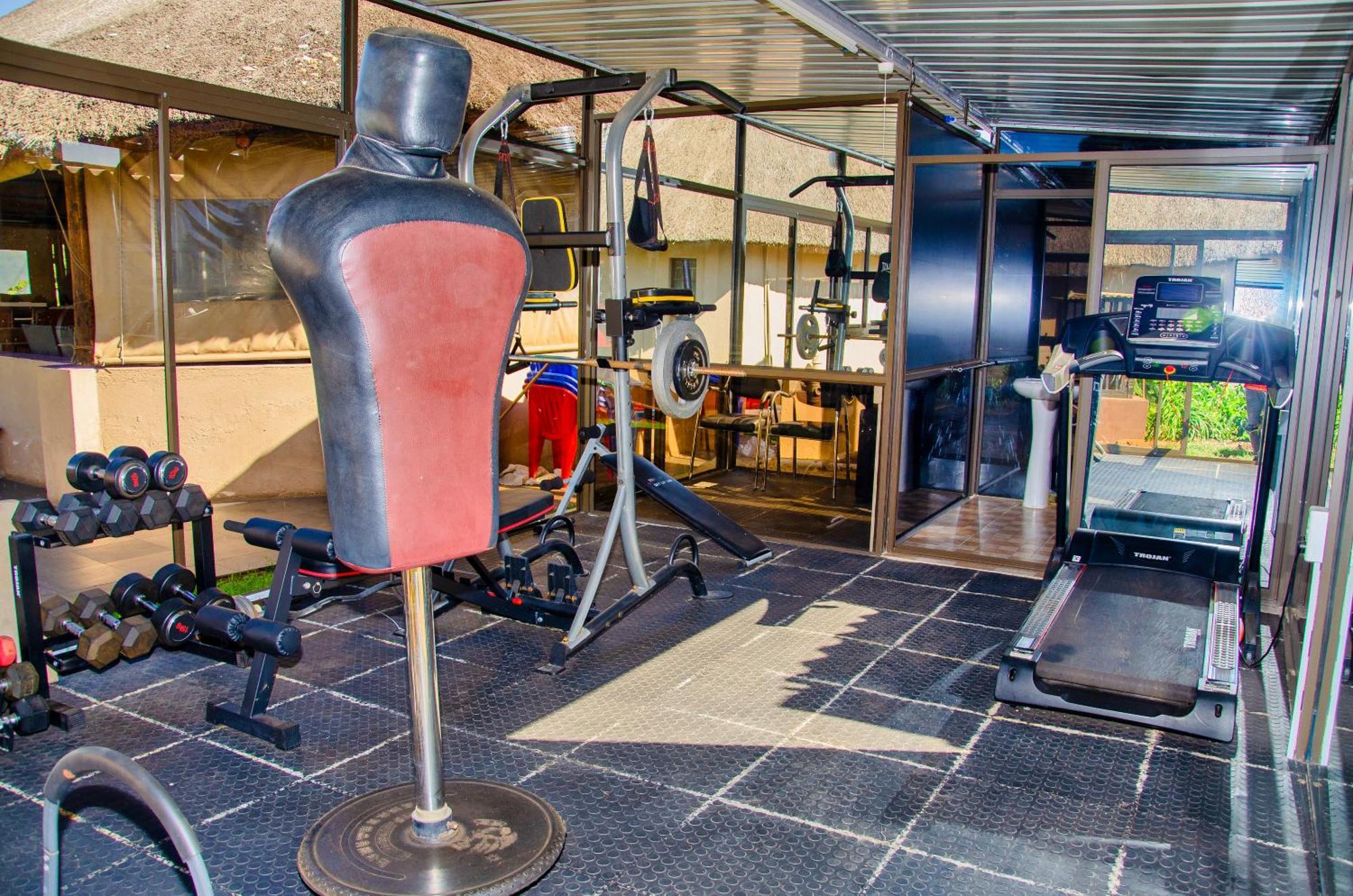 Riverstone Guest Lodge Harare Bagian luar foto