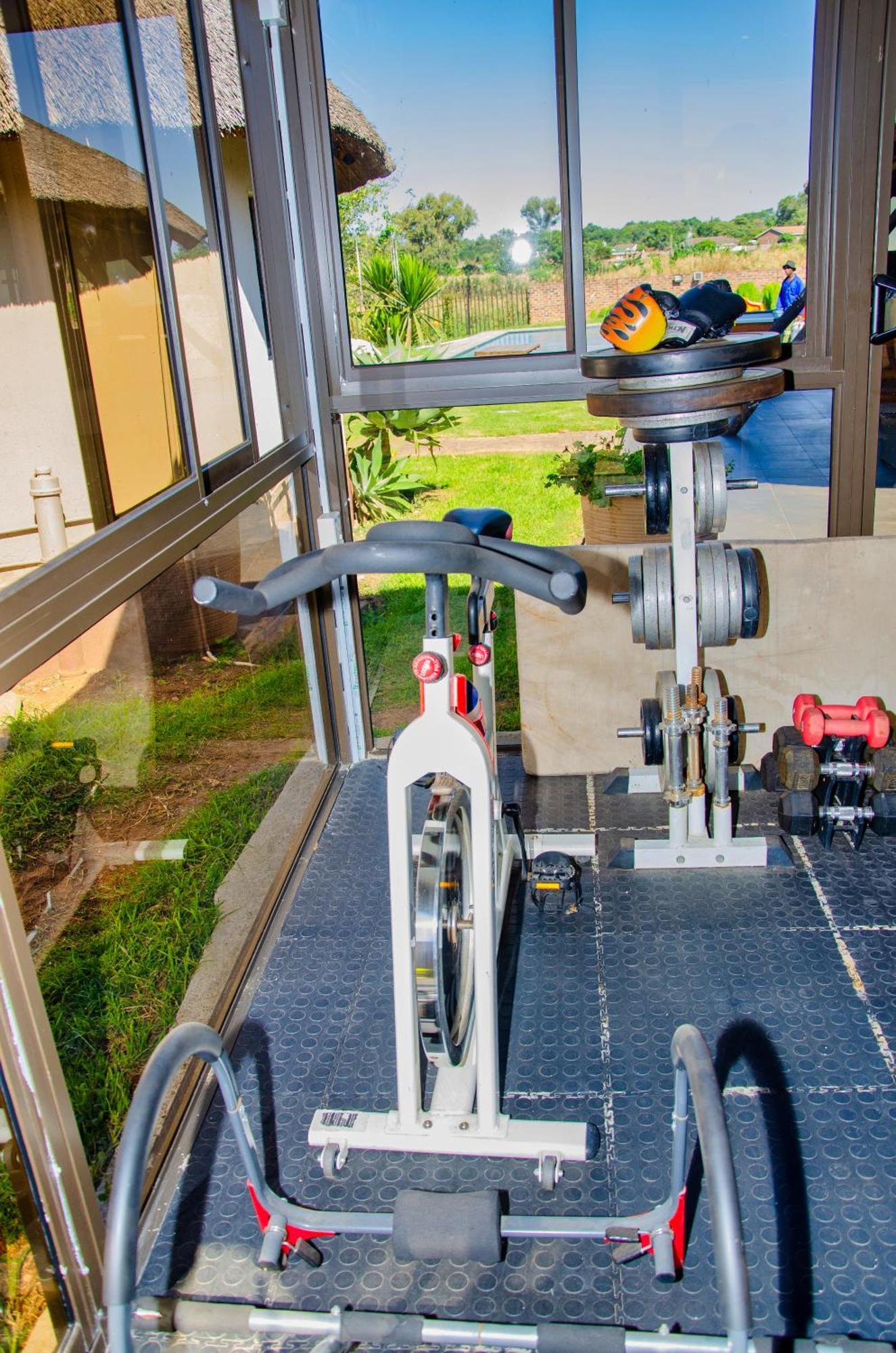 Riverstone Guest Lodge Harare Bagian luar foto