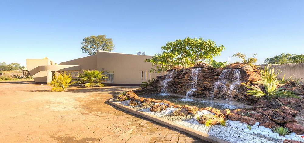 Riverstone Guest Lodge Harare Bagian luar foto